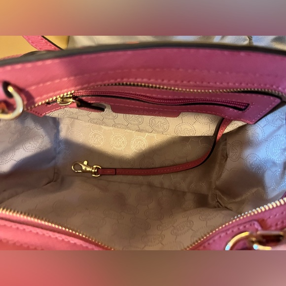 Gorgeous Michael Kors studded crossbody with box! - Picture 3 of 4